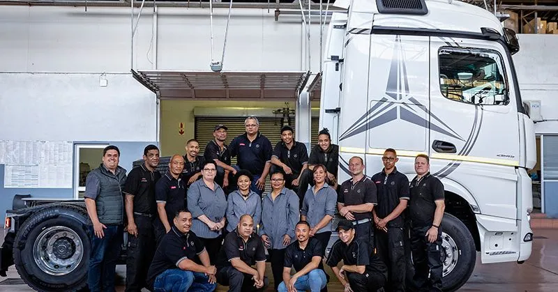 Commercial truck service bay 2